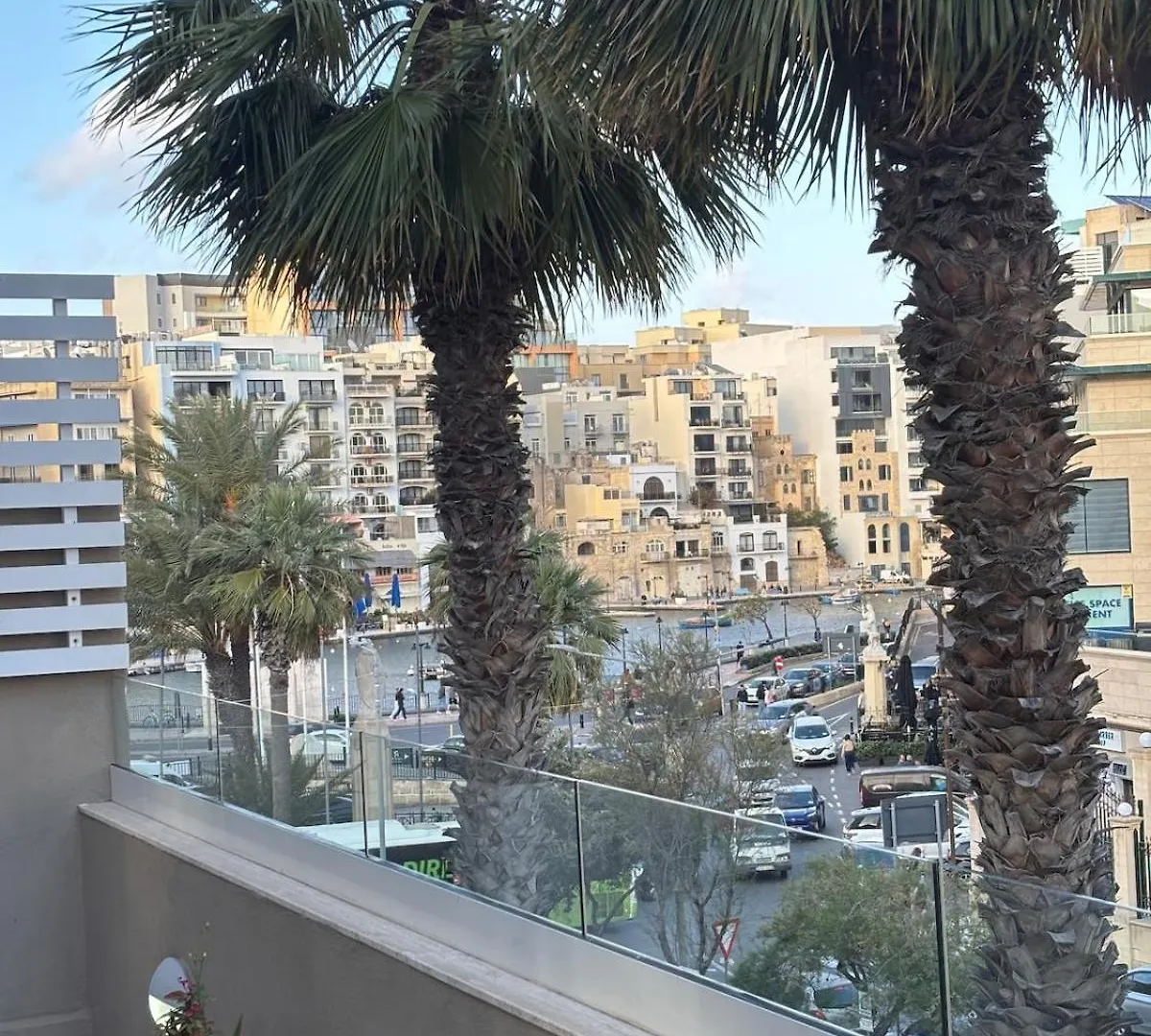 Modern Apartment In Paceville San Ġiljan