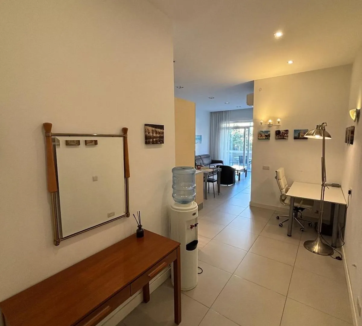 Modern Apartment In Paceville San Ġiljan