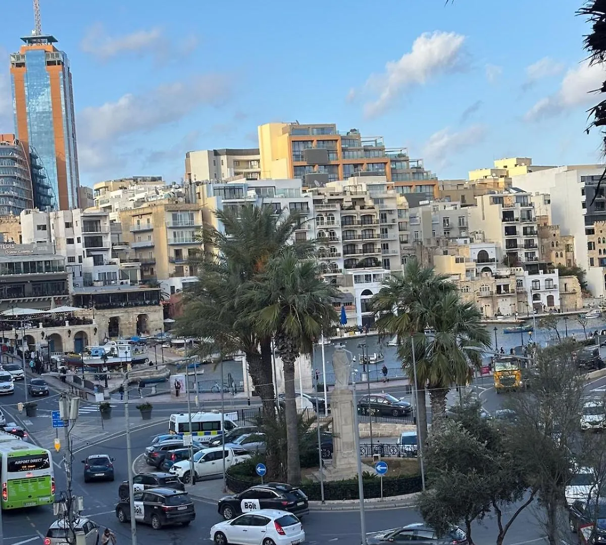 Modern Apartment In Paceville San Ġiljan
